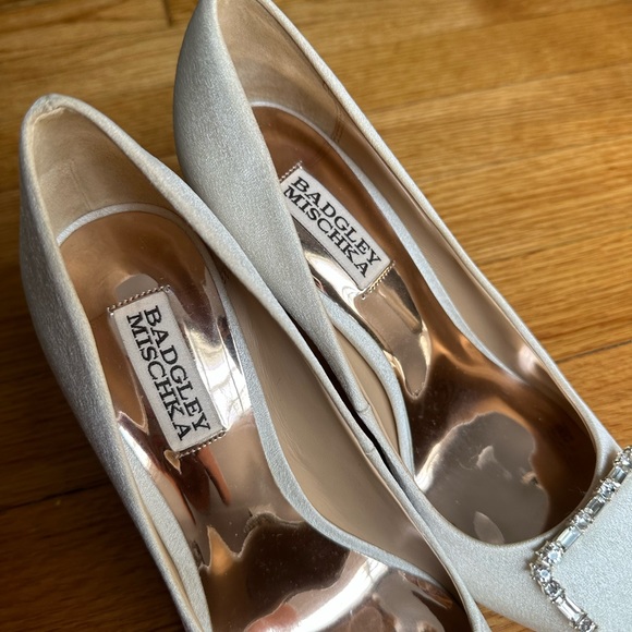 Barley Mischka heels pump ivory satin 7,5 size bride shoes - Picture 4 of 8